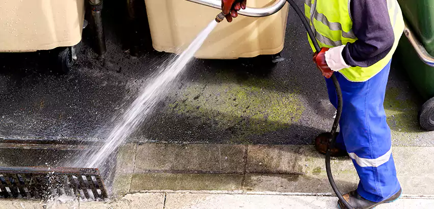 Jet Drain Cleaning in Coral Terrace